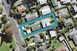 2/49 Tramway Road, Beach Haven, Auckland
