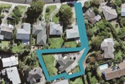 15 Shanaway Rise, Hillcrest, Auckland