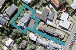 2/27 Manly Esplanade, Browns Bay, Auckland