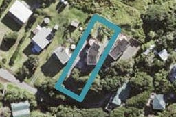 39 Beach Valley Road, Piha