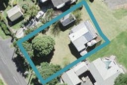1744 East Coast Road, WHAKATIWAI, MIRANDA