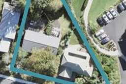 2/4 John Dee Crescent, Red Beach, Whangaparāoa