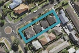 2-Jan/75 Moana Avenue, Onehunga, Auckland