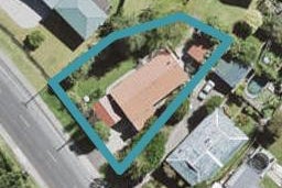 6 Pine Avenue, Henderson, Auckland