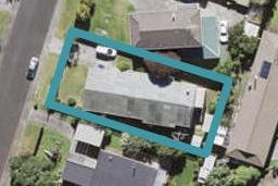 15 Rosewarne Crescent, Glendene, Auckland