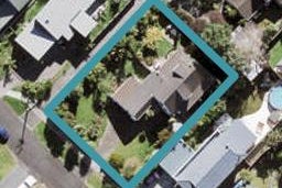 10 Alison Avenue, Herald Island, Auckland