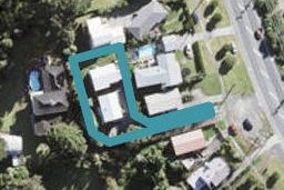 2/1030 East Coast Road, Fairview Heights, Auckland