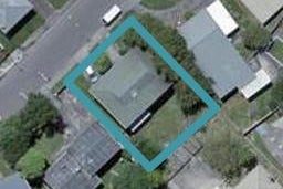 33 Batchelor Street, Newlands, Wellington