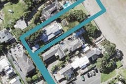 16 The Esplanade, Campbells Bay, Auckland
