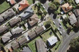 2/19 Hayr Road, Three Kings, Auckland