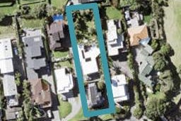 2/52 Masterton Road, Rothesay Bay, Auckland