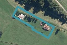 2188 Ohura Road, Matiere