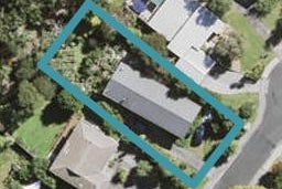 16 Kawaka Street, Titirangi, Auckland