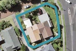 1/2 Pegasus Place, Half Moon Bay, Auckland