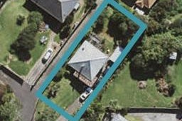 17 Irirangi Road, Greenlane, Auckland