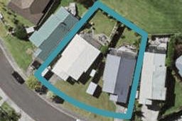2/4 Romulus Place, Totara Vale, Auckland