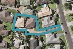 2/14 Pajaro Place, Golflands, Auckland