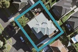 10 Mersey Place, New Windsor, Auckland