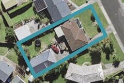 8 Thornlow Street, Glendene, Auckland