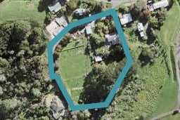1152 East Coast Road, Albany
