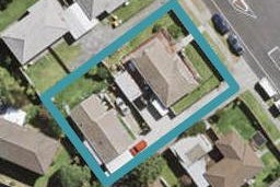 2/226 Waitemata Drive, Ranui, Auckland