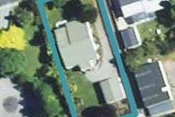 25 Flint Road West, Stratford