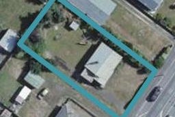 257 High Street North, Carterton