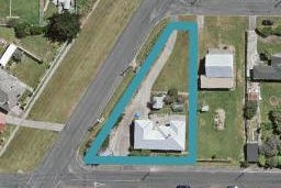 25 Theodore Street, Bluff