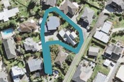 2/131 Carlisle Road, Northcross, Auckland