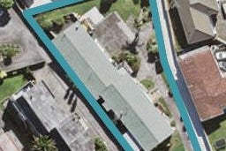 1/84 Pupuke Road, Hillcrest, Auckland