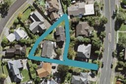 2/28 Unsworth Drive, Unsworth Heights, Auckland