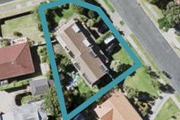 1/1 Malloy Place, Eastern Beach, Auckland