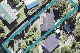 8 Foster Avenue, Huia, Auckland