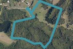 213 Gray Road, Kamo