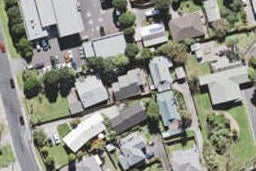 2/4 Lex Avenue, Green Bay, Auckland