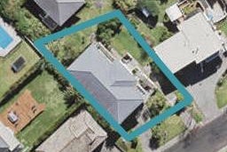 8 Hume Drive, Hillcrest, Auckland