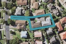 2/16 Parramatta Place, Botany Downs, Auckland