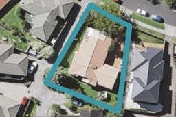 8 Gillett Place, Botany Downs, Auckland