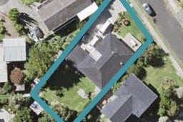 16 Bert Wilson Place, Cockle Bay, Auckland