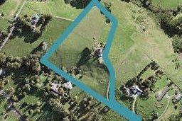 748 Ridge Road, Riverhead
