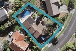 13 Holyoake Place, Chatswood, Auckland