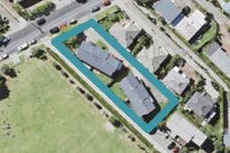2/87 Aberdeen Road, Castor Bay, Auckland