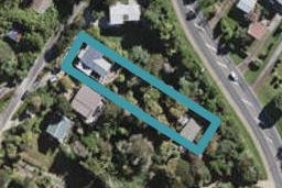 1 Lannan Road, Surfdale, Waiheke Island
