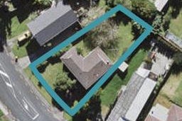 42 Kemp Road, Massey, Auckland