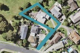 17 Charles Dickens Drive, Mellons Bay, Auckland
