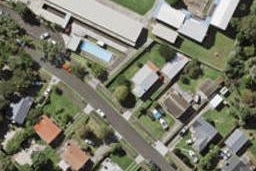 2/12 Taratoa Street, Point England, Auckland