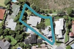 1/16 Davita Place, Farm Cove, Auckland