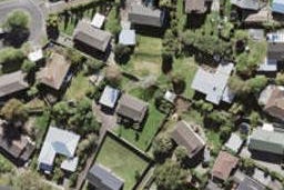 16D Saint Catherine Crescent, West Harbour, Auckland