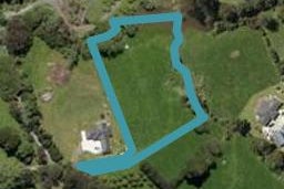 587E Crane Road, Kamo
