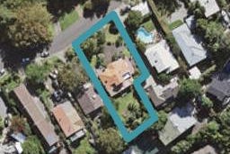 11 Glade Place, Birkenhead, Auckland
